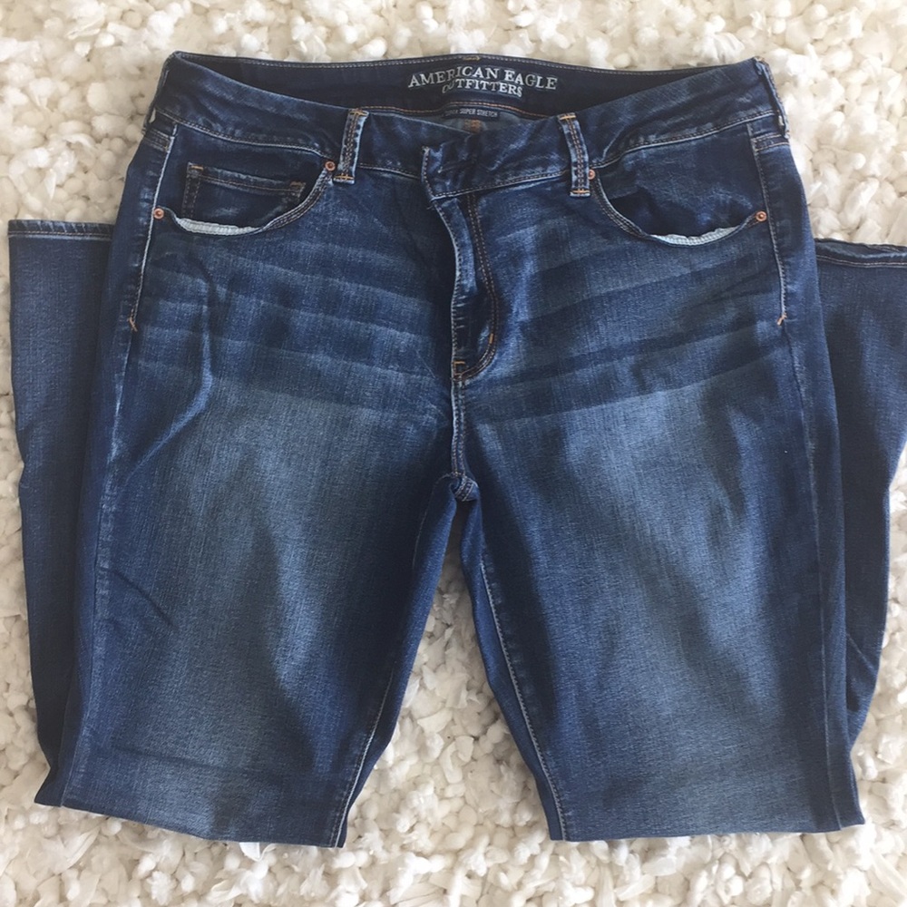 American Eagle 18 short